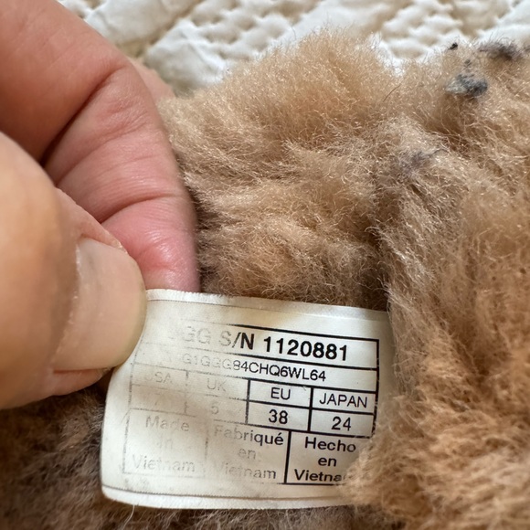 UGG CLASSIC MINI BAILEY BOW II CARIBOU SHEARLING LINED BOOTS US 7 EU 38 UK 5 - Picture 8 of 12